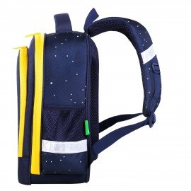 Ранец BRAUBERG KIDS STANDARD, 2 отделения, "Spaceman", СВЕТЯЩИЙСЯ, 36х28х14 см, 271384