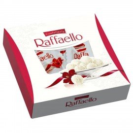 Конфеты RAFFAELLO с цельным миндальным орехом в кокосовой стружке 240 г, 9020000000995